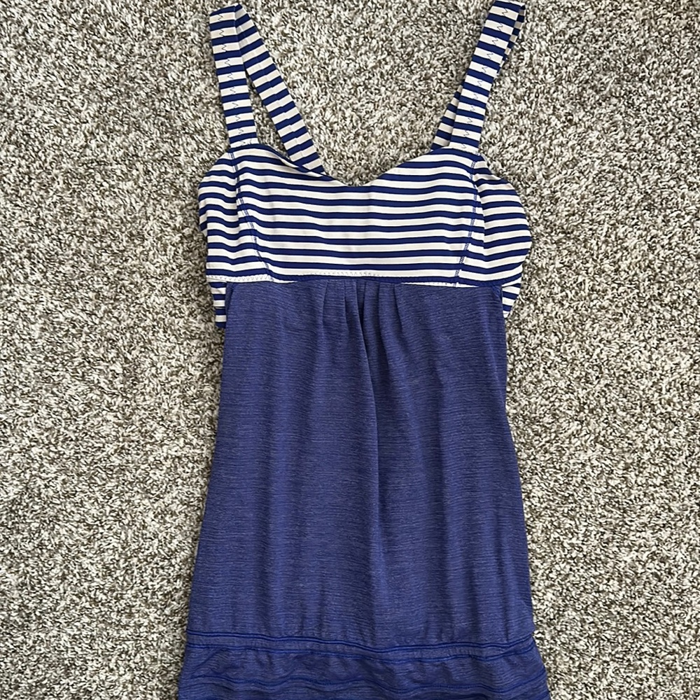lululemon tank top. Size: 4